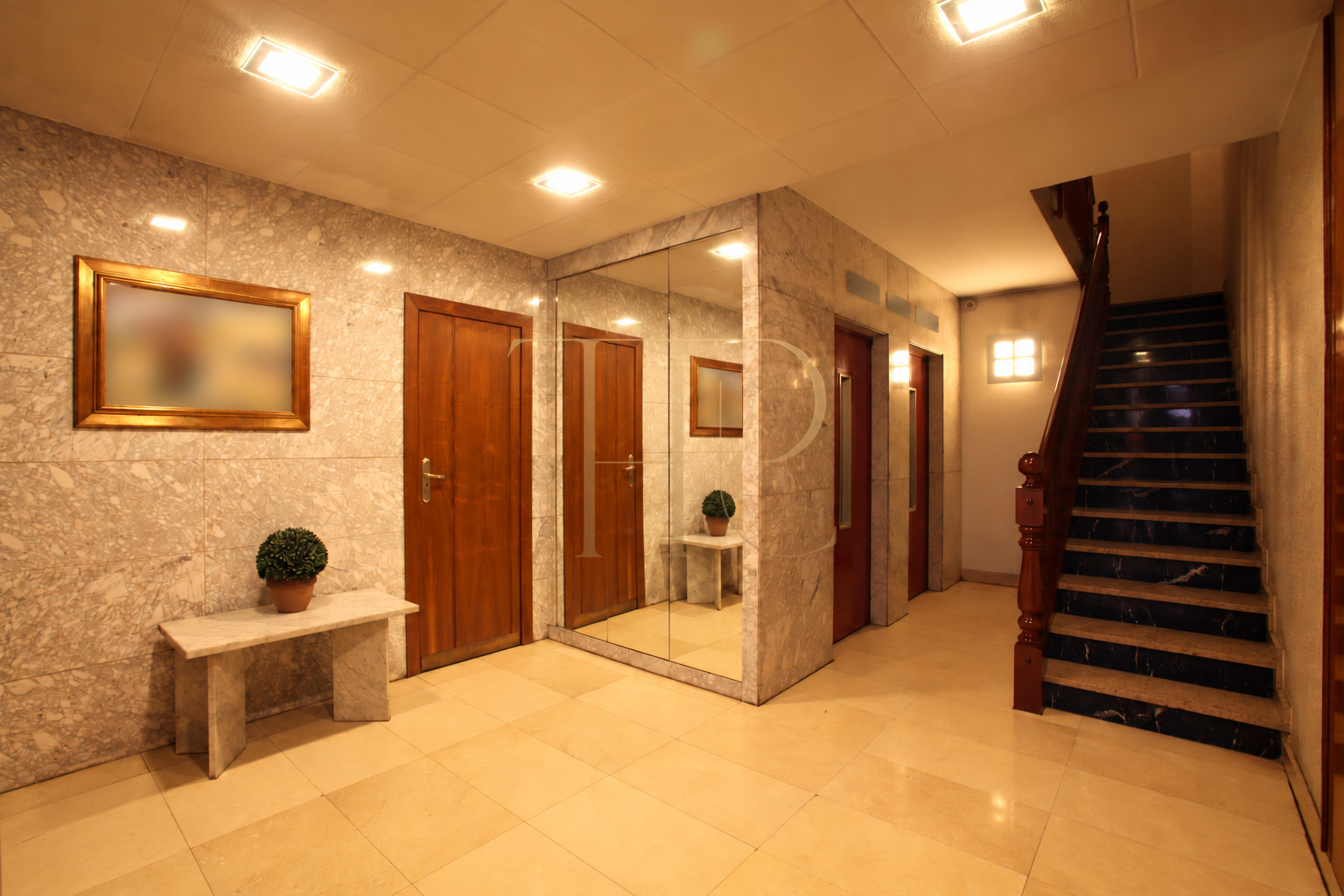 Apartment with terrace near Passeig de Sant Joan, Barcelona