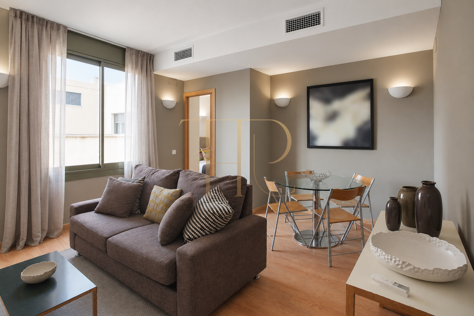 Furnished two-bedroom penthouse on Passeig de Gràcia
