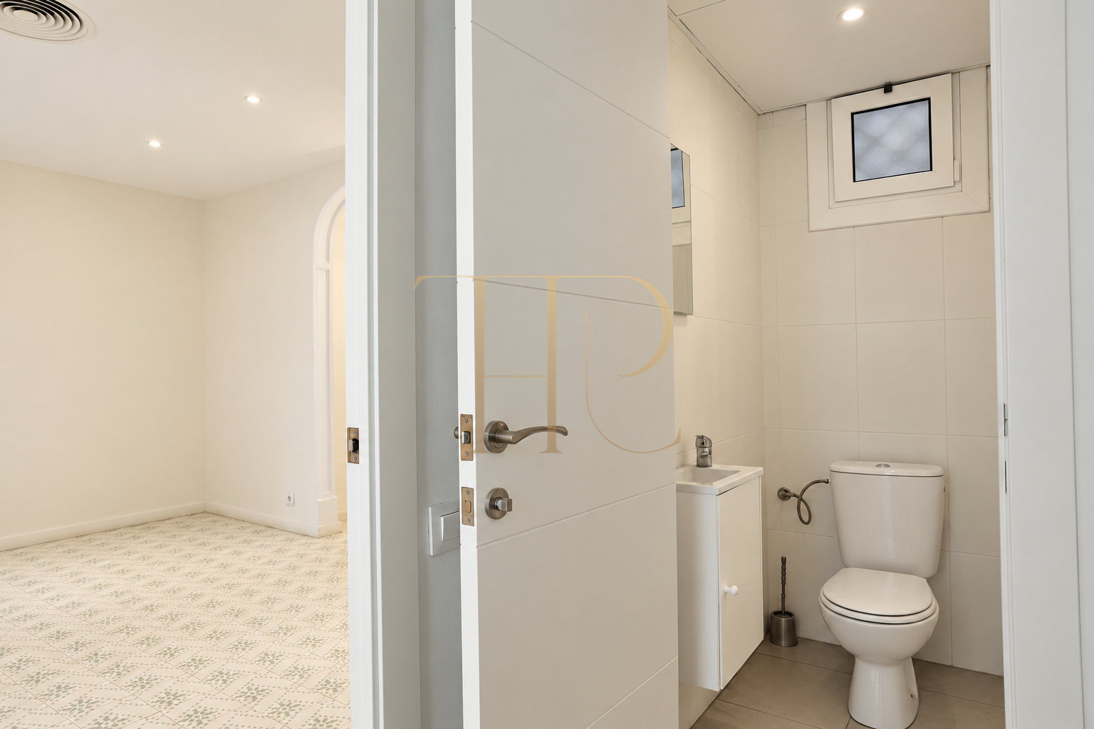 Sold renovated apartment with balconies in Barcelona’s Eixample