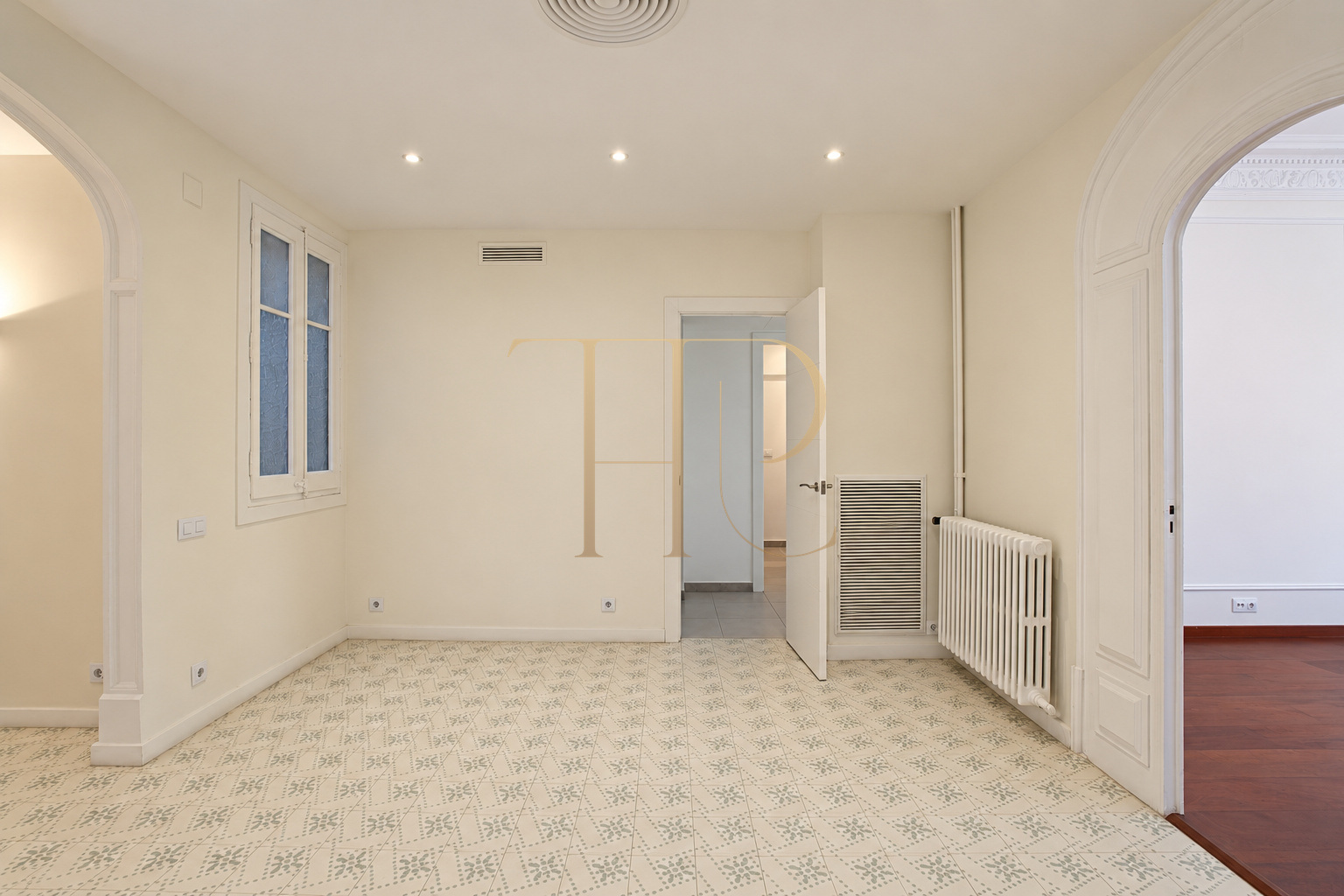 Sold renovated apartment with balconies in Barcelona’s Eixample
