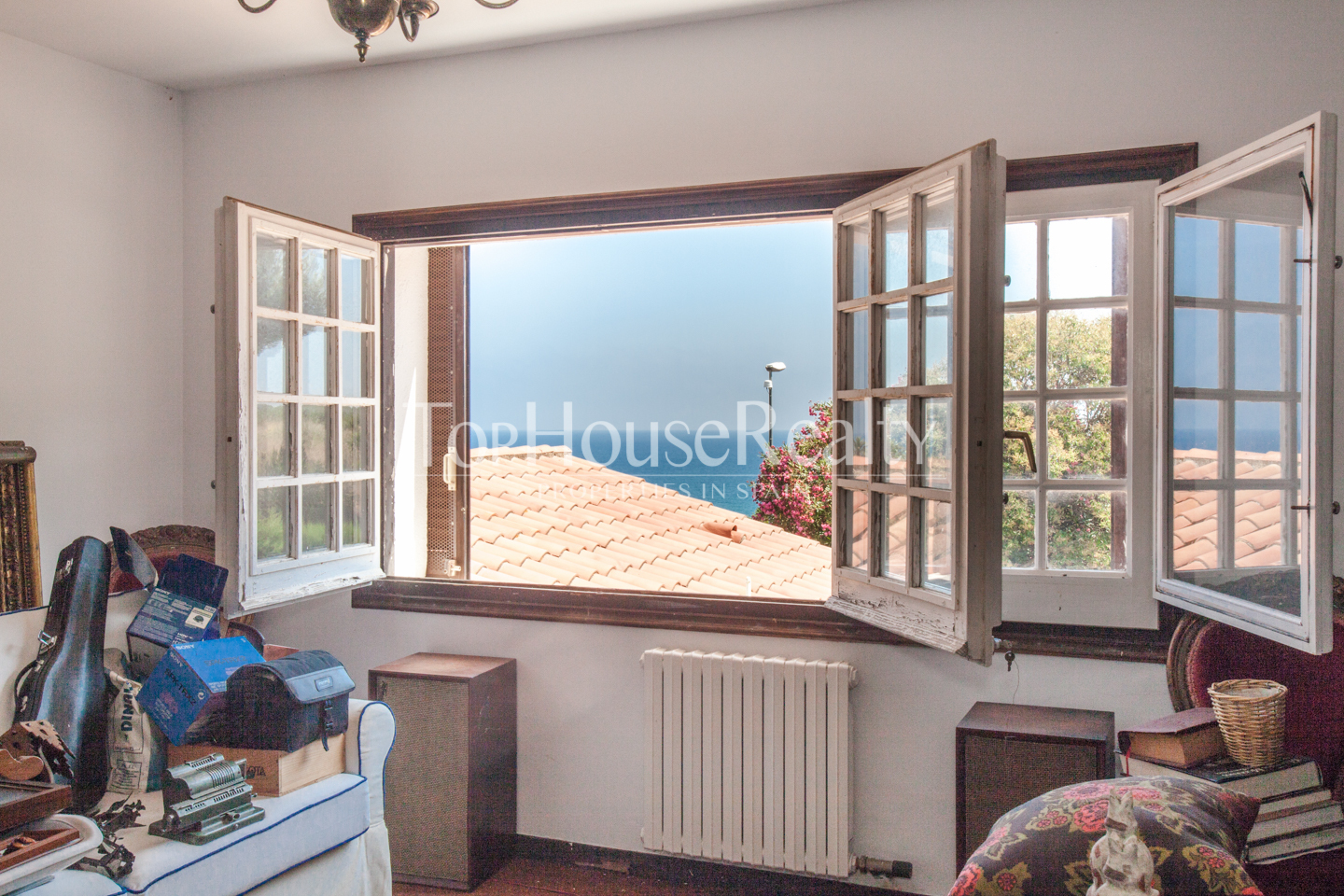 House with best views in Alella