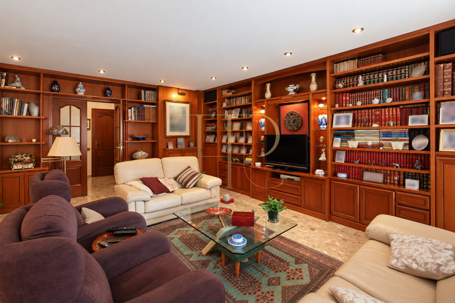Apartment with terrace and communal pool in Les Corts