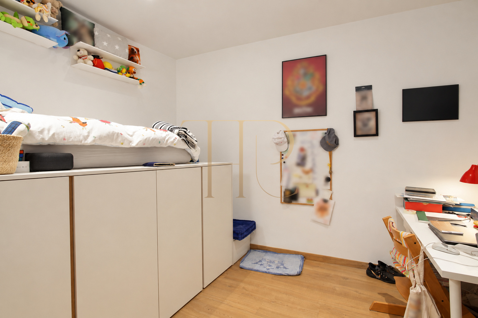 Refurbished Eixample apartment with balcony — sold