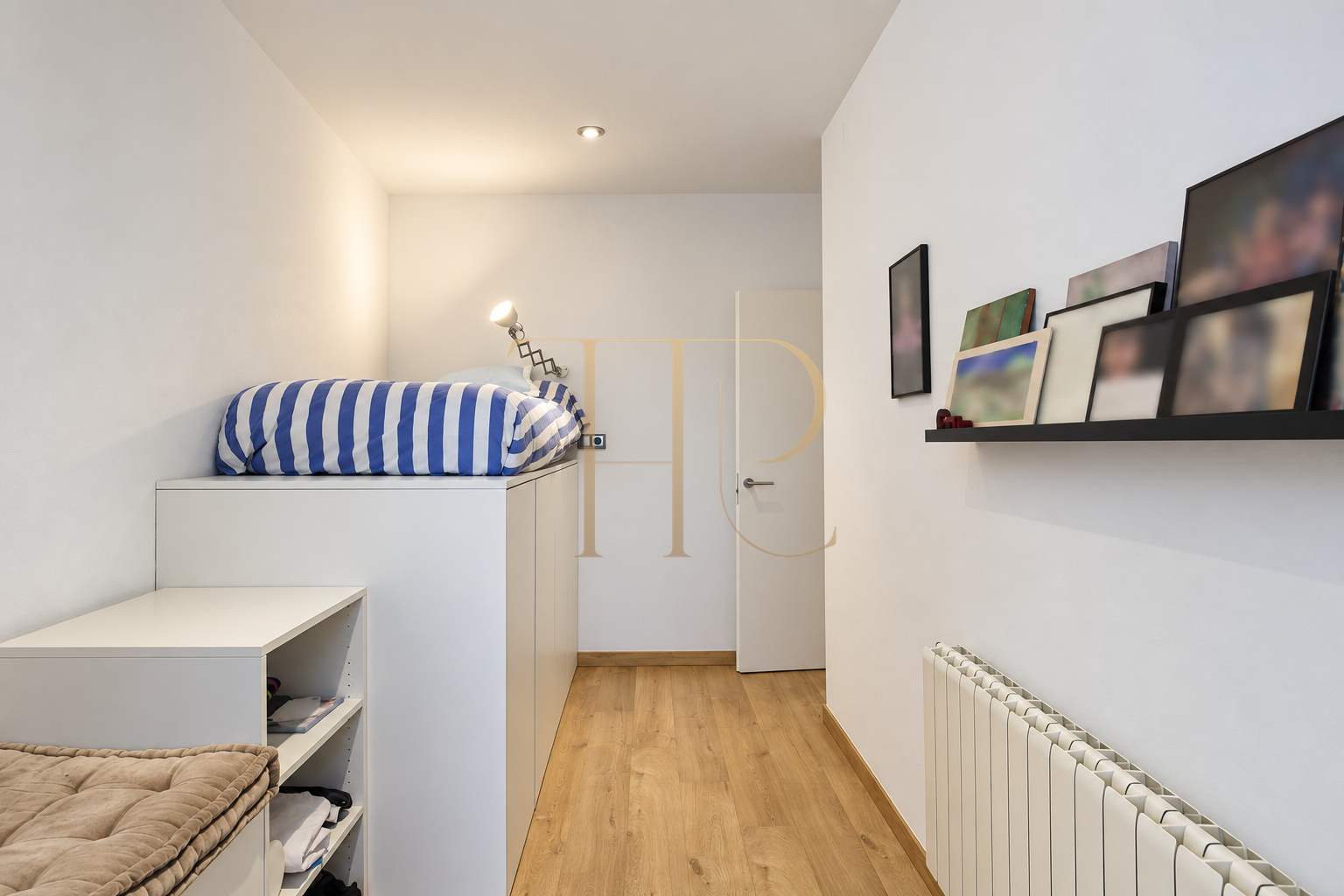 Refurbished Eixample apartment with balcony — sold